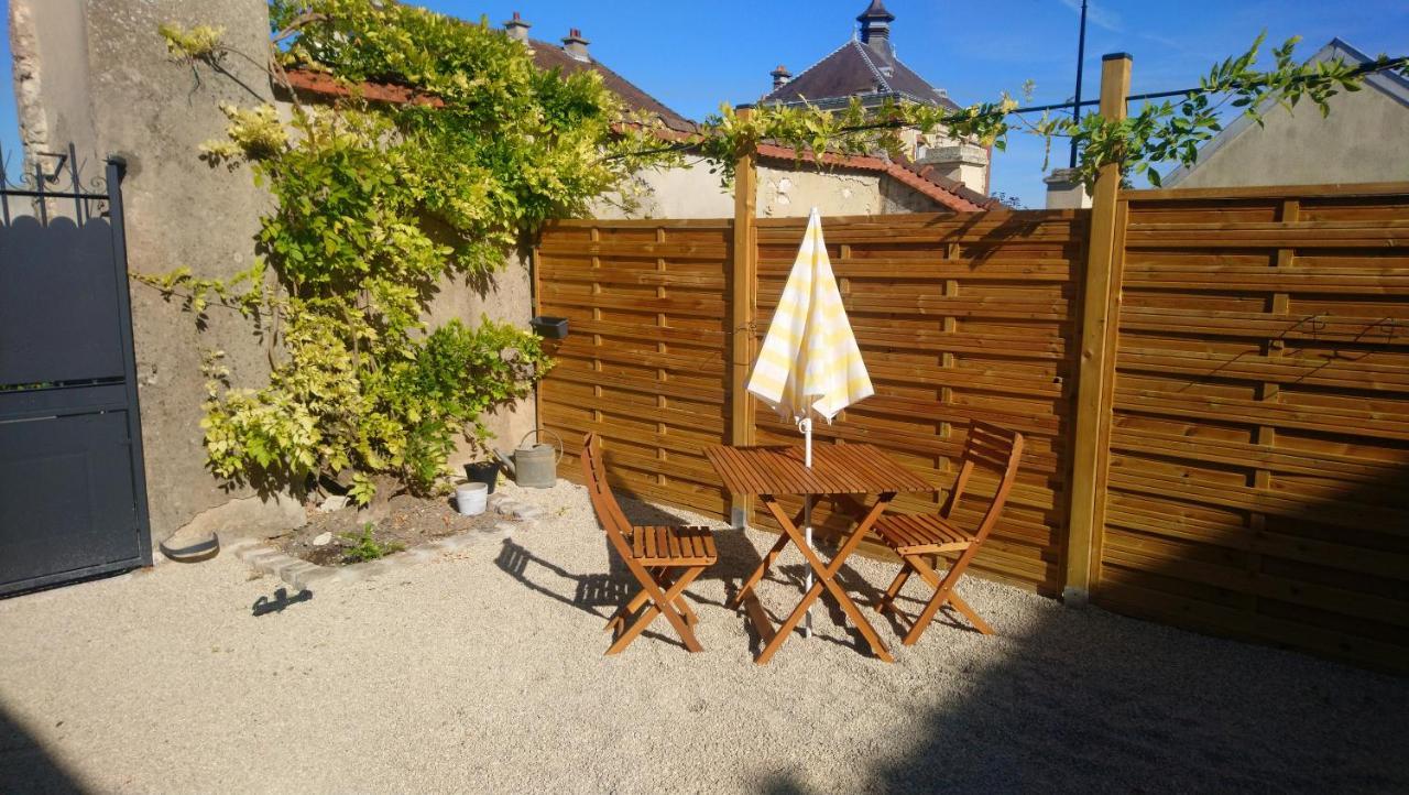 Bed and Breakfast Les Dames-Jeannes Chavot-Courcourt Exterior foto